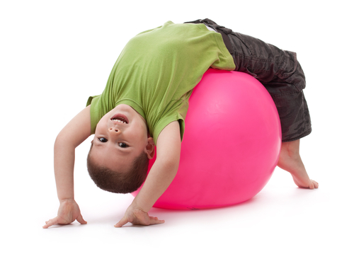 Wysiłkowe ćwiczenia fizyczne związane są z mniejszą aktywnością SM u chorych dzieci